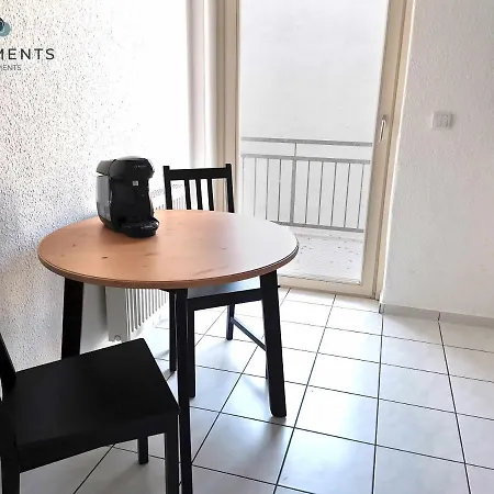 Comfort Apartment Im Zentrum 38 דירה *